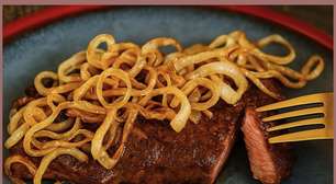 Bife acebolado na airfryer: suculento, fácil e sem erro
