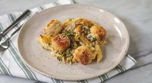 Almôndegas de Frango com Macarrão Gratinado