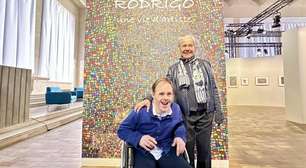 Filho de Sebastião Salgado, Rodrigo desafia os limites da deficiência em sua 1ª exposição na França