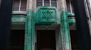 Memorial do Holocausto e sinagogas são alvo de atos de vandalismo em Paris