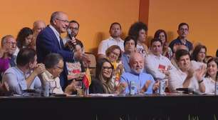 Alckmin exalta Lula como "companheiro de trincheira" em evento do PSB