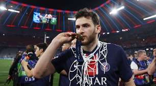 Kvara destaca trabalho coletivo do PSG na conquista da Champions: "somos uma família"