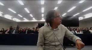 Cupertino discursa por 2 horas no júri e menciona Bolsonaro e Lula