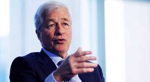 Jamie Dimon prevê grande crise, mas recomenda estoque de munição, tanques e mísseis em vez de Bitcoin