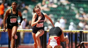 Atleta tropeça, mas vence 100m com barreiras dando cambalhotas; veja o vídeo