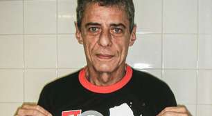 Chico Buarque tem alta hospitalar após delicada cirurgia no crânio
