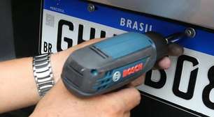 Projeto quer acabar com placa vinculada ao carro e adotar modelo parecido com o dos EUA