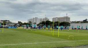 Debaixo de chuva, Brasil segue preparação para duelo contra o Paraguai