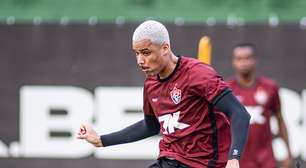 Vitória recusa proposta por atacante, mas mantém negociações