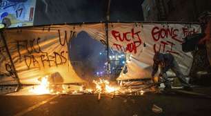 Los Angeles decreta toque de recolher noturno e realiza prisões em protestos contra batidas anti-imigrantes
