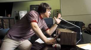 Como a wall of sound do errático Phil Spector mudou a vida de Brian Wilson