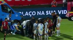 Imagem forte! Jogador do Vitória sofre fratura após entrada violenta