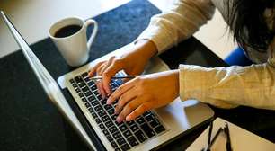 Menos home office ou modelo híbrido: trabalho presencial volta a ser exigência para altos executivos