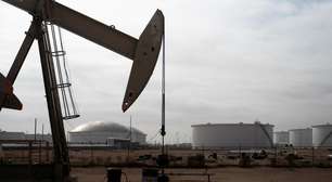 Petróleo sobe 7% com ataques aéreos entre Israel e Irã