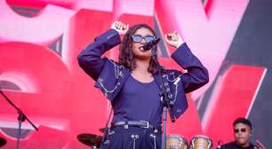 Melly mostra que, além de grande cantora, é verdadeira performer no João Rock 2025