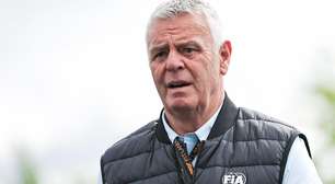 F1: FIA suspende Derek Warwick por fala não autorizada