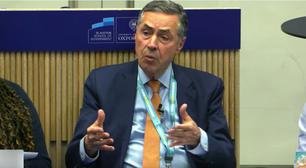 Barroso defende regulação de IA e diz que STF 'não está legislando' em processo sobre redes sociais