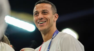 Barcelona faz convite especial para Thiago Alcântara