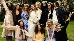 Giulia Be se veste de branco em brunch com madrinhas de casamento