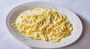 Molho alfredo: veja como fazer o molho clássico com só 4 ingredientes