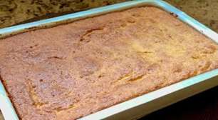 Bolo de fubá cozido que não vai nada de farinha de trigo e fica delicioso