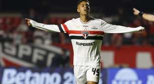 Quarteto do São Paulo volta para base durante o Mundial de Clubes