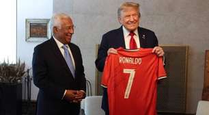 Cristiano Ronaldo presenteia Donald Trump com camisa autografada junto a um apelo