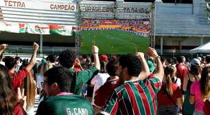 Torcedores acompanham estreia do Fluminense no Mundial na Casa Laranjeiras