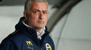 Escândalo de mensagens hostis contra Mourinho provoca demissões na Federação Turca