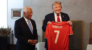 Cristiano Ronaldo pede paz em camisa autografada enviada para Trump