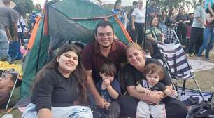 Família leva barraca para Marcha para Jesus e coloca pedidos nos sapatos: 'Alguns já foram atendidos'
