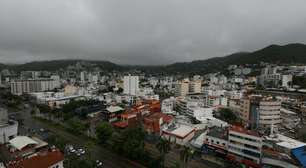 Furacão Erick chega ao México com categoria 3, capaz de provocar inundações e deslizamentos de terra