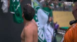 Abel Ferreira surpreende e dá presente para torcedor do Palmeiras durante jogo nos Estados Unidos