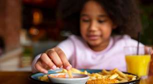 50% de crianças e adolescentes brasileiros serão obesos até 2035