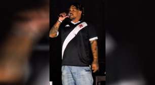 Novo uniforme do Vasco 'vaza' em show no Rio de Janeiro