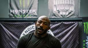 UFC Baku: Rountree Jr dá 'aula' em vitória sobre Jamahal Hill