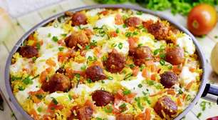 Cardápio de domingo: receita de arroz cremoso com linguiça fácil e delicioso
