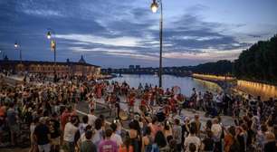 França: Polícia prende 12 suspeitos após 145 pessoas terem sido picadas com seringas na Festa da Música