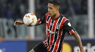 Santos ignora repercussão negativa para acertar contratação de lateral