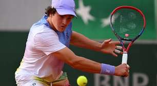João Fonseca vira em Eastbourne e atinge primeira vitória na grama