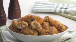 Bolinho de arroz com mortadela: lanche da tarde para aproveitar sobras de arroz