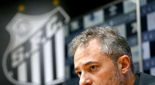 Mattos é apresentado no Santos e fala sobre Neymar: 'Quer voltar a ser decisivo'
