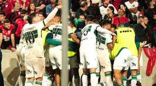 Coritiba supera arquirrival e assume provisoriamente a liderança da Série B