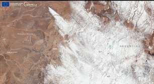 Neve embranquece paisagem do Deserto do Atacama, no Chile