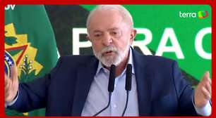 Lula chama Bolsonaro de 'frouxo' e diz que 'nunca vai pedir Pix ou anistia' ao ironizar ex-presidente