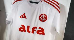 Atacante do Internacional critica diretoria do Atlético-MG