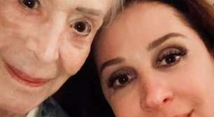 Claudia Raia posta foto com sua mãe falecida e comove fãs