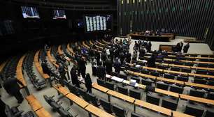 Deputados são contra o fim da jornada 6x1 e concordam em elevar faixa de isenção do IR, diz pesquisa