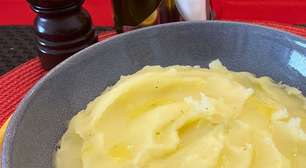 Purê de batata cremoso com 2 ingredientes: sem leite, fácil
