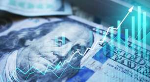 Dólar vai continuar caindo? Moeda atinge mínima em quase um ano